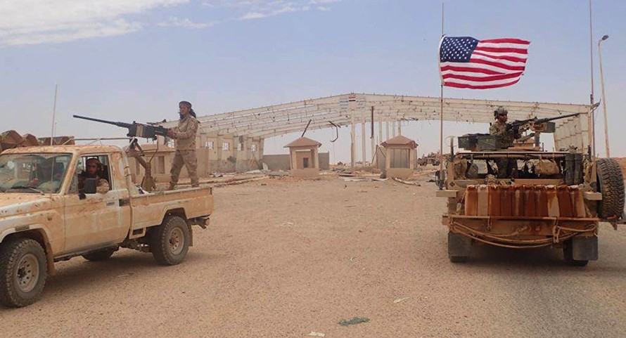 'Các phần tử cực đoan được phép di chuyển gần căn cứ quân sự của Mỹ tại Syria'