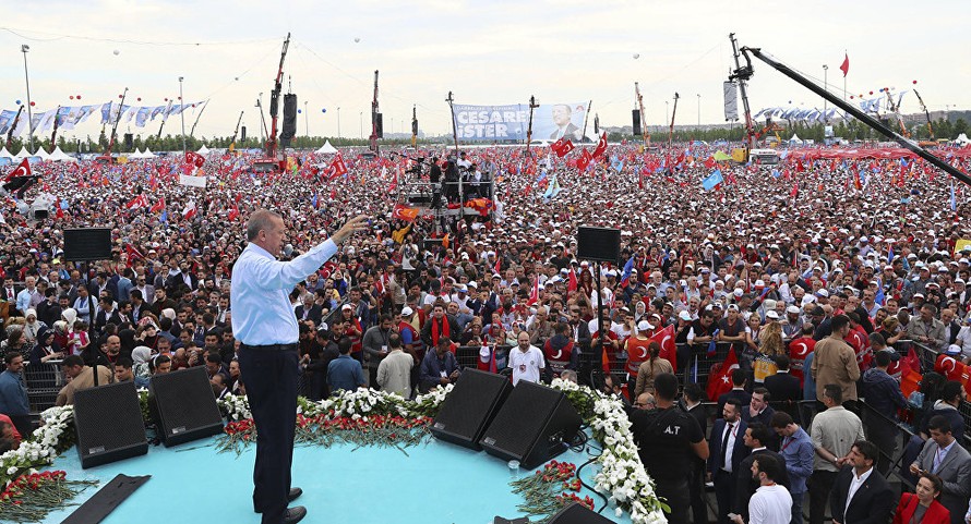 Tổng thống Erdogan: 'Hãy cho phương Tây một bài học'