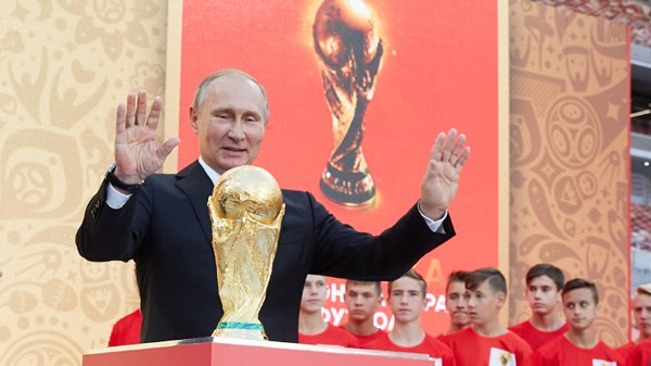Tổng thống Putin: 'Nước Nga cảm ơn những lời tốt đẹp của hàng triệu du khách'