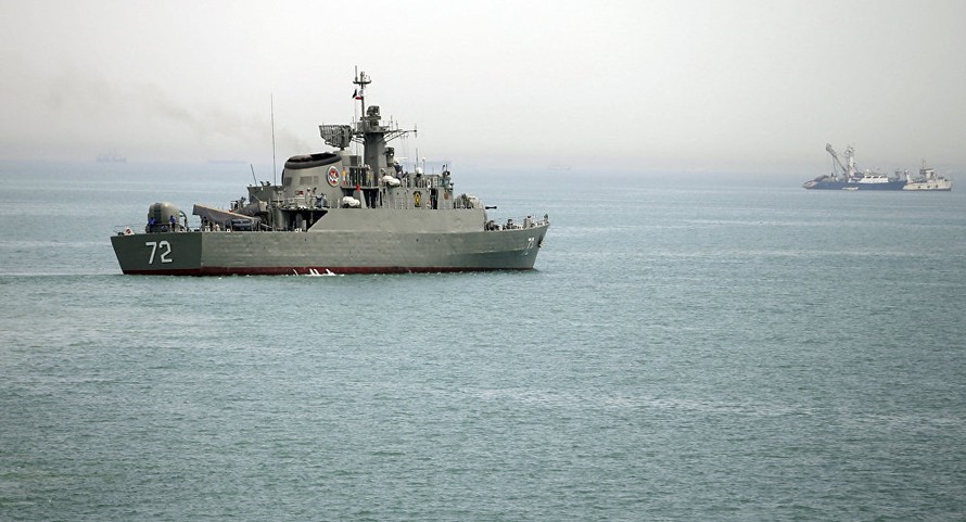 Quân đội Iran đe dọa đóng cửa eo biển Hormuz 