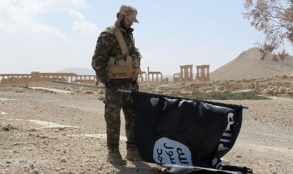 Chiến sự Syria: IS chấp nhận đầu hàng để đổi lấy lệnh ngừng bắn tại đông Sweida 