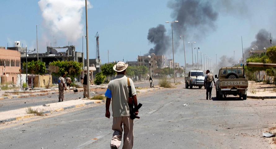Libya: Bạo lực lan tràn, Chính phủ lâm thời tuyên bố tình trạng khẩn cấp