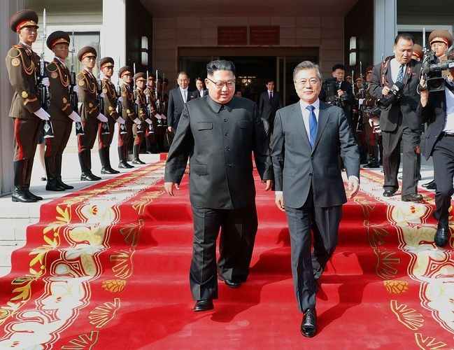 Tổng thống Moon Jae-in bay thẳng tới Bình Nhưỡng gặp mặt nhà lãnh đạo Triều Tiên