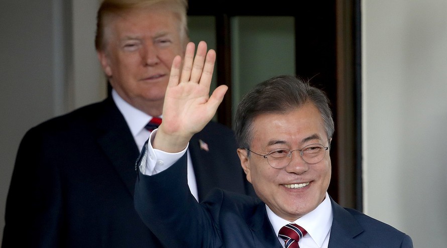 Tổng thống Hàn Quốc lên đường tới Mỹ, mang theo thông điệp của Chủ tịch Triều Tiên