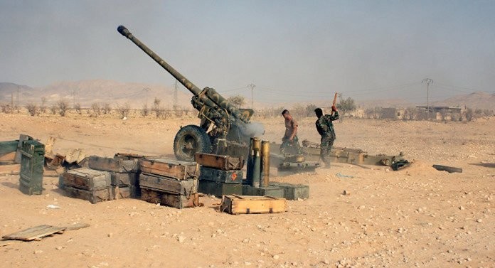 Chiến sự Syria: Quân chính phủ điều động lính nhảy dù xuống vùng hoang mạc Al-Safa