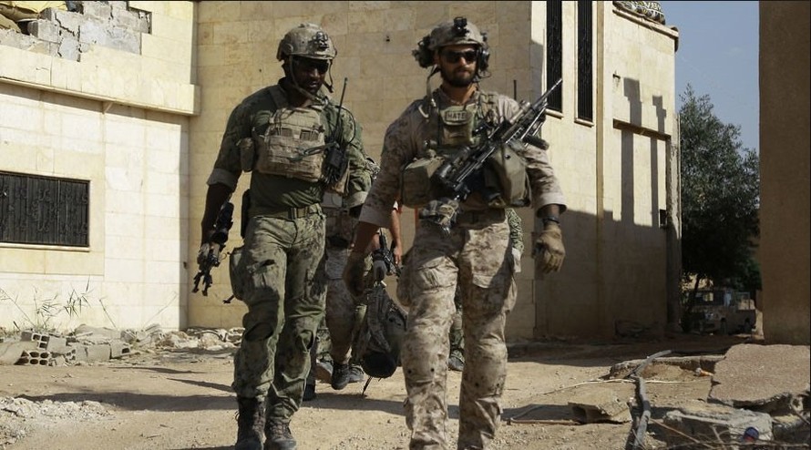 Chiến sự Syria: Liên quân Mỹ bị nhóm phiến quân lạ mặt đột kích tại Manbij