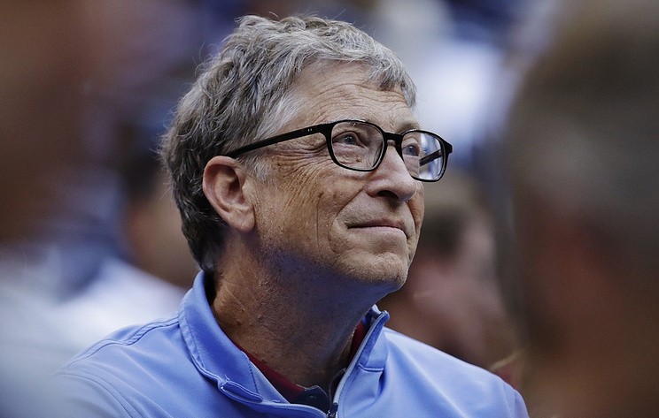 Bill Gates đưa ý tưởng đánh thuế robot giúp con người giữ được việc làm