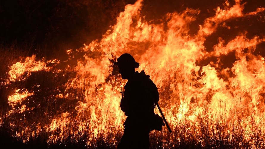 Thảm họa cháy rừng khiến 23 người Mỹ thiệt mạng