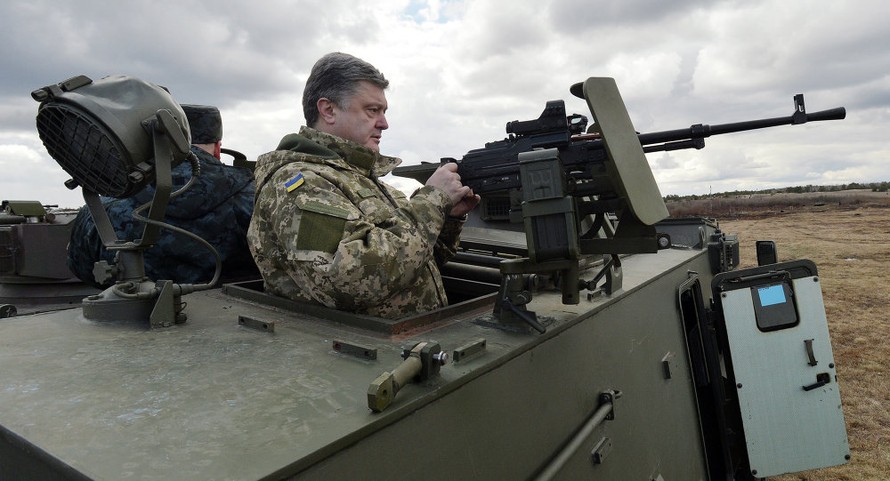 Tình trạng thiết quân luật sẽ ảnh hưởng thế nào tới Ukraine