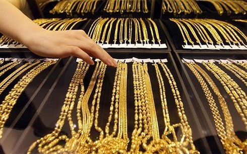 Giá vàng ngày 4/12: Đồng USD suy giảm kích thích kim quý vàng tăng mạnh