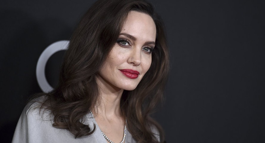 Angelina Jolie úp mở khả năng dấn thân vào con đường chính trị