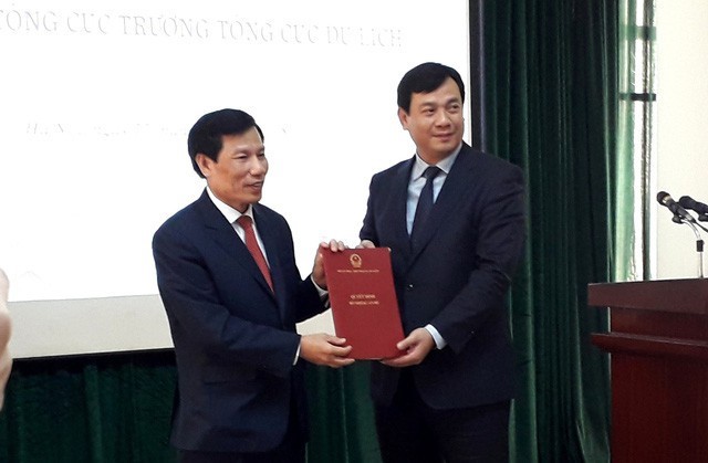 Ông Nguyễn Trùng Khánh nhận quyết định bổ nhiệm. Ảnh: VGP