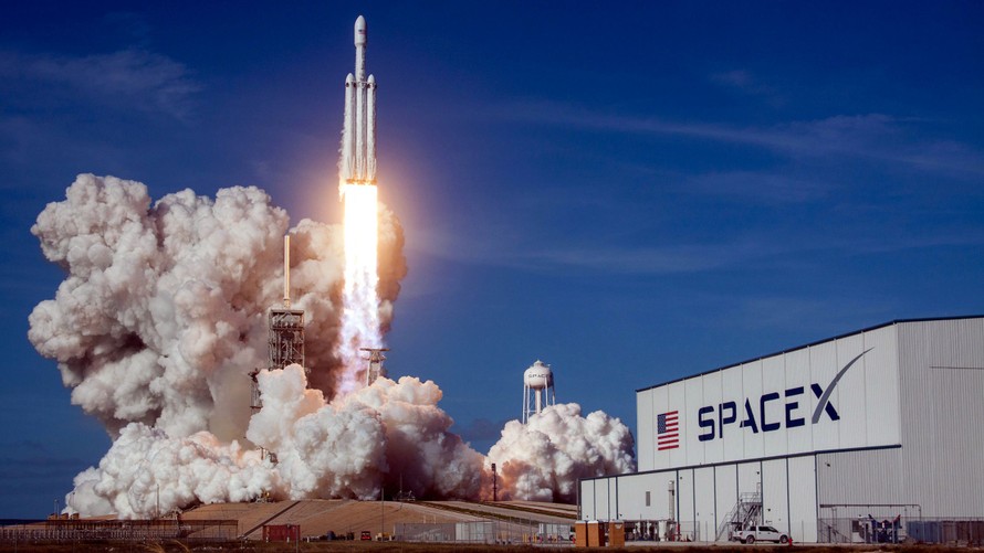 SpaceX của tỷ phú Elon Musk lên kế hoạch sa thải hàng trăm nhân viên