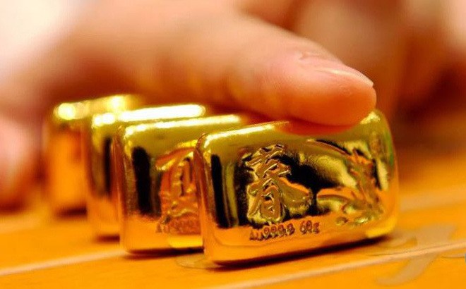 Giá vàng ngày 17/1: Biến động chính trường Anh đẩy vàng lên cao