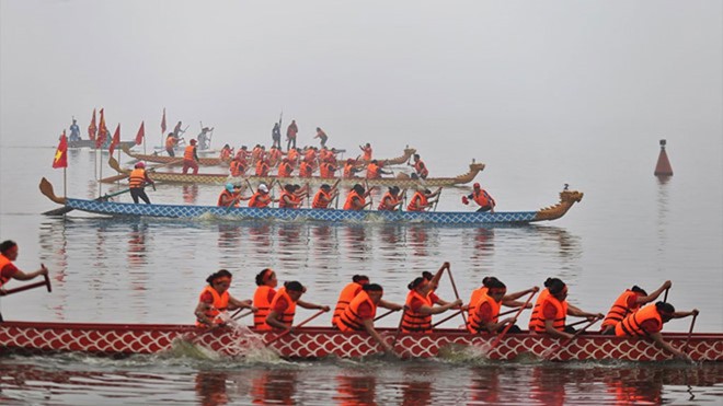 Hà Nội đua thuyền rồng tết 2019