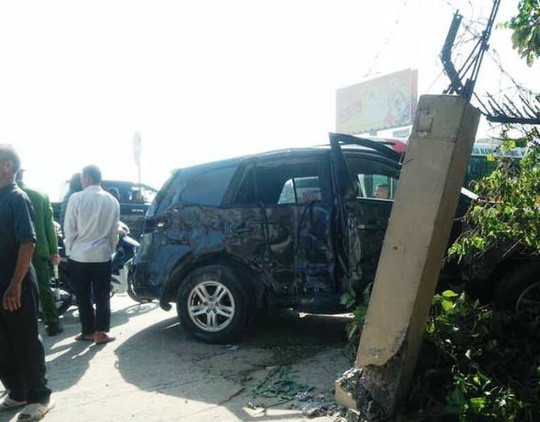 Vụ tai nạn xe khách đâm xe 7 chỗ tại Thanh Hóa đã khiến 8 người thương vong trong ngày 8/2. Ảnh: Người Lao Động