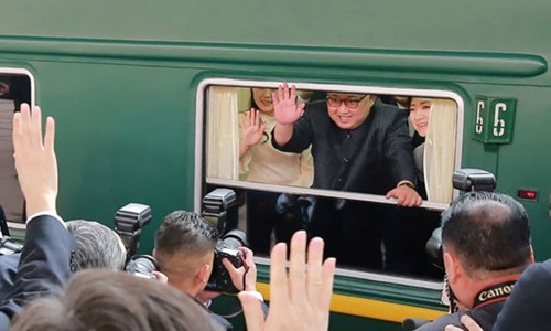 Chủ tịch Kim Jong-un sẽ tới Hà Nội bằng tàu hỏa và ô tô