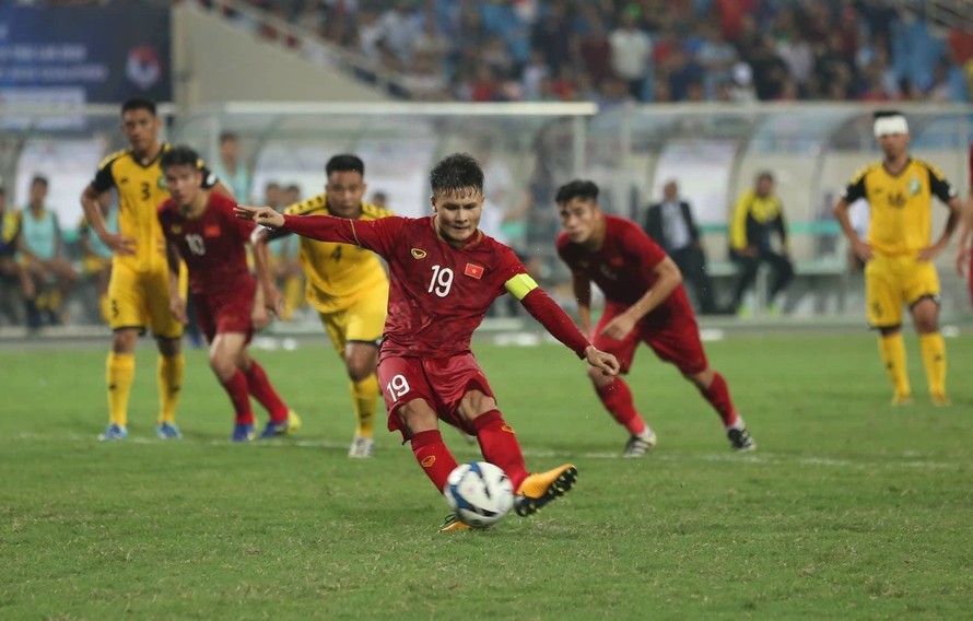 Quang Hải đã có một hiệp 2 bùng nổ giúp U23 Việt Nam thắng lớn. Ảnh: VietNamNet
