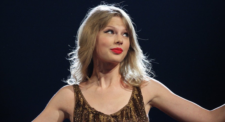Taylor Swift quyên góp 113.000 USD cho nhóm đấu tranh quyền bình đẳng giới 