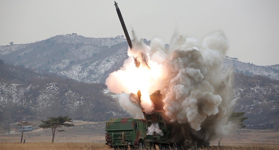 Triều Tiên tập trận tác chiến tên lửa tầm xa
