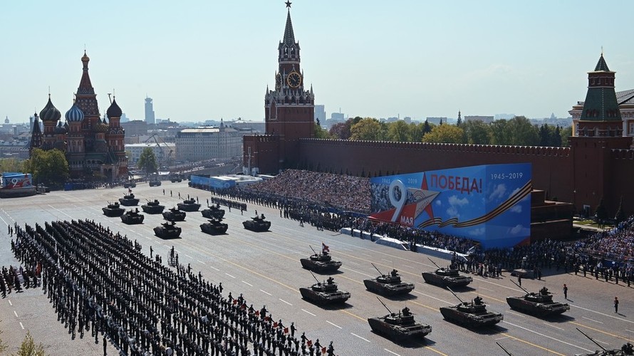 Ảnh: Quân đội Nga phô diễn sức mạnh trước thềm Ngày Chiến thắng