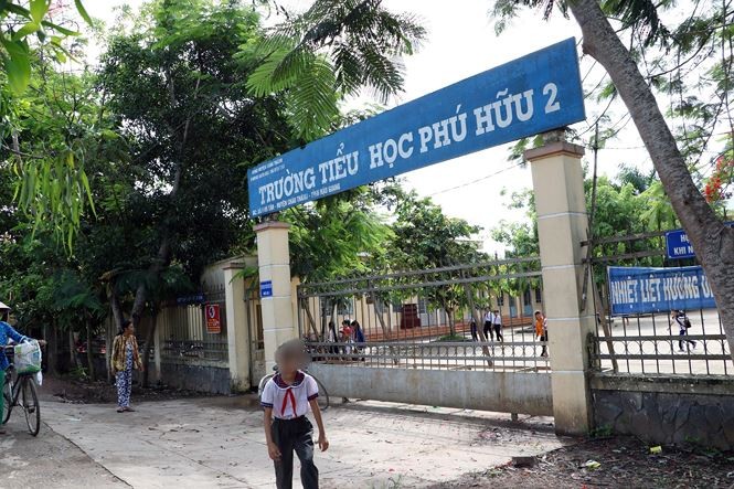 Trường Tiểu học Phú Hữu 2 - nơi xảy sự việc. Ảnh: Tiền Phong