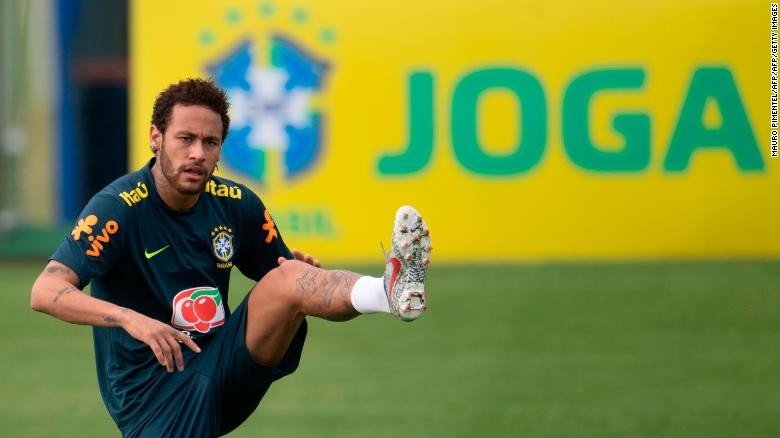 Neymar bị tước băng thủ quân Brazil trước thềm Copa America