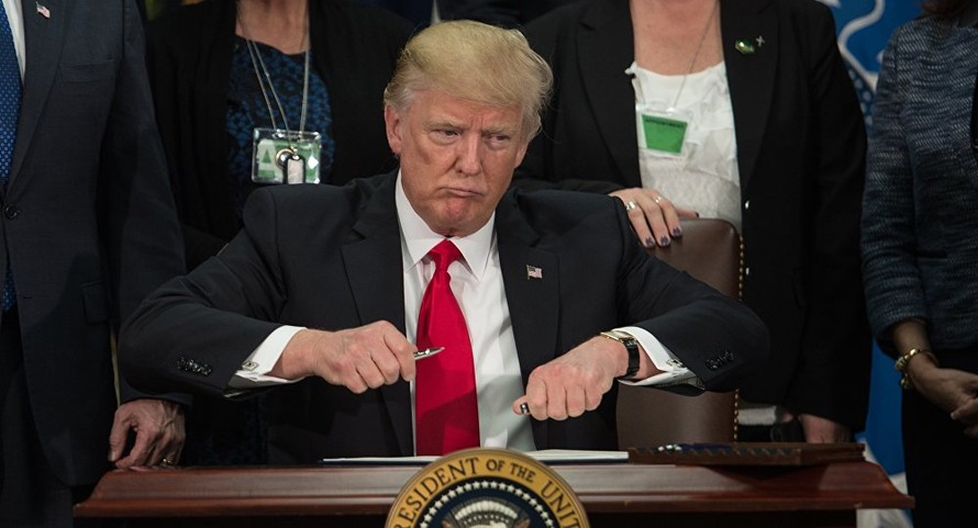 Đạt được thỏa thuận di cư, ông Trump hủy áp đặt thuế lên Mexico