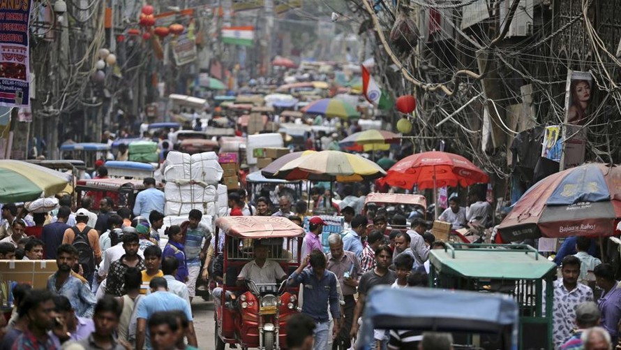 Dân số Ấn Độ sẽ vượt Trung Quốc vào năm 2027