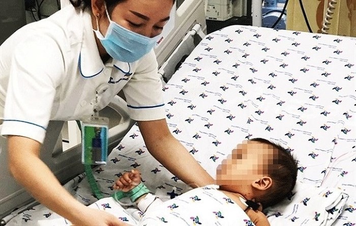 Hà Nội: 'Ăn' liền 3 viên thuốc ngủ, bé 2 tuổi ngộ độc phải nhập viện