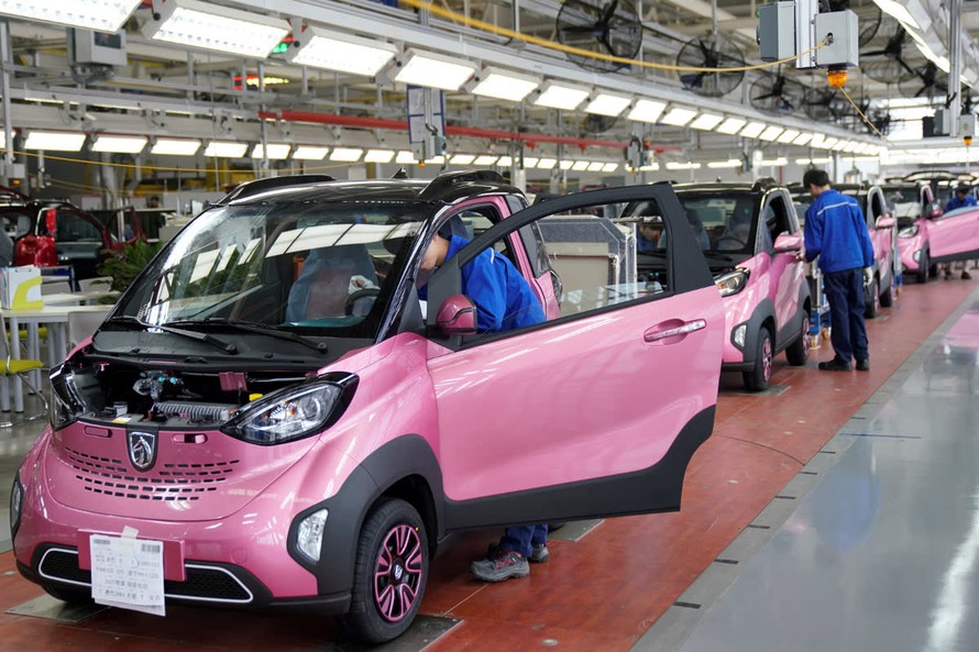 Thị trường xe hơi Trung Quốc tăng trưởng sau 1 năm suy thoái