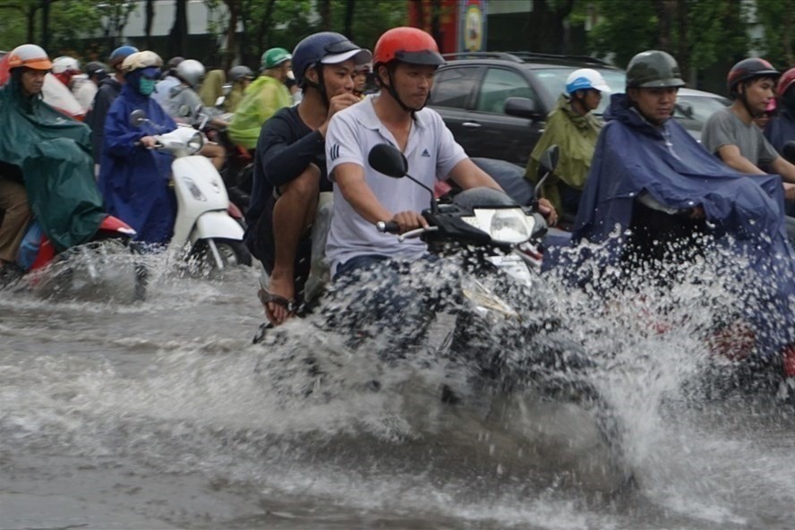 Thời tiết ngày 26/7: Hà Nội và các tỉnh miền Bắc có mưa dông vào cuối ngày