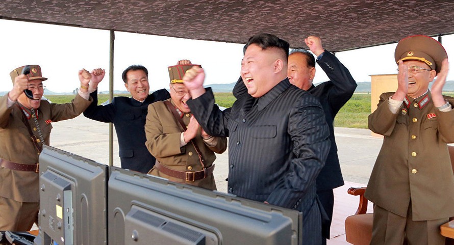 Chủ tịch Kim Jong-un hài lòng với các cuộc thử nghiệm tên lửa