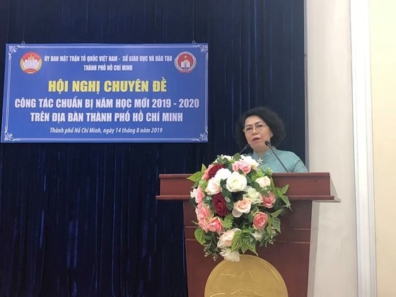 Bà Tô Thị Bích Châu, Chủ tịch Ủy ban MTTQ Việt Nam TPHCM phát biểu tại hội nghị. Ảnh: SGGP