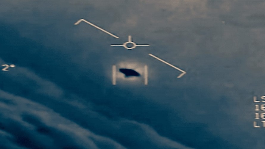 Hải quân Mỹ công bố video về UFO