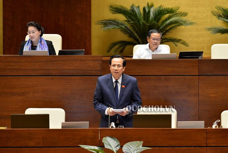 Bộ trưởng Đào Ngọc Dung: 'Nước càng nghèo thời gian lao động càng tăng'