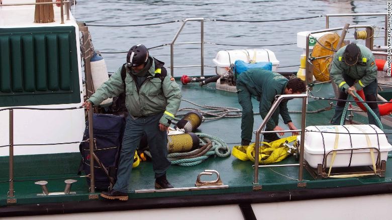 Phát hiện tàu ngầm chở 3 tấn cocaine ngoài khơi Tây Ban Nha