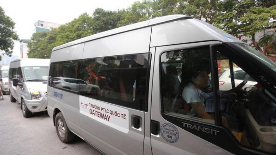 Hà Nội xử phạt 39 trường hợp xe đưa đón học sinh vi phạm