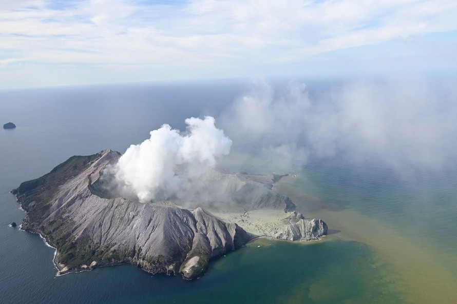 Núi lửa phun trào tại New Zealand gây ra thương vong lớn