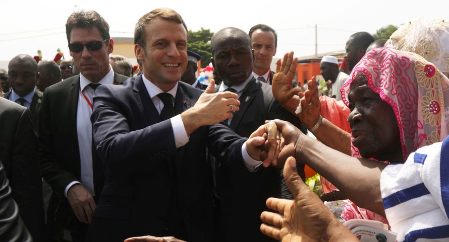 Tổng thống Pháp chỉ trích chủ nghĩa thực dân ở châu Phi