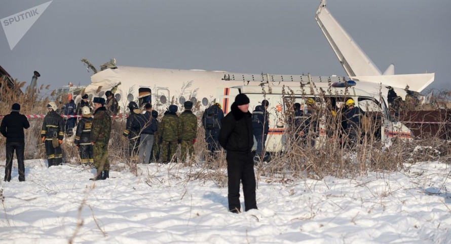 Toàn cảnh vụ tai nạn máy bay kinh hoàng tại Kazakhstan 