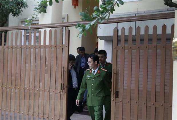 Cơ quan Cảnh sát điều tra khám xét nhà bị can Nguyễn Văn Tứ chiều 28/12. Ảnh: TTXVN