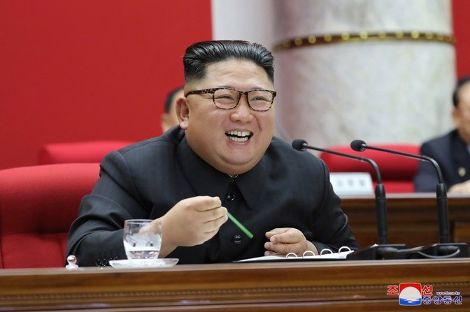 Kim Jong-un đe dọa sẽ không bao giờ phi hạt nhân hóa bán đảo Triều Tiên