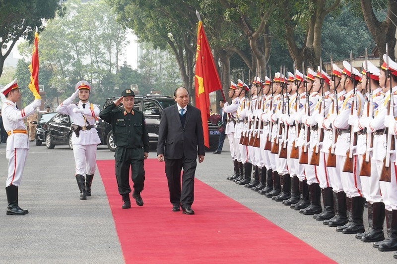 Thủ tướng Nguyễn Xuân Phúc đã đến thăm, kiểm tra công tác sẵn sàng chiến đấu và trực Tết Nguyên Đán Canh Tý 2020 tại Bộ Tư lệnh Cảnh sát cơ động. Ảnh VGP