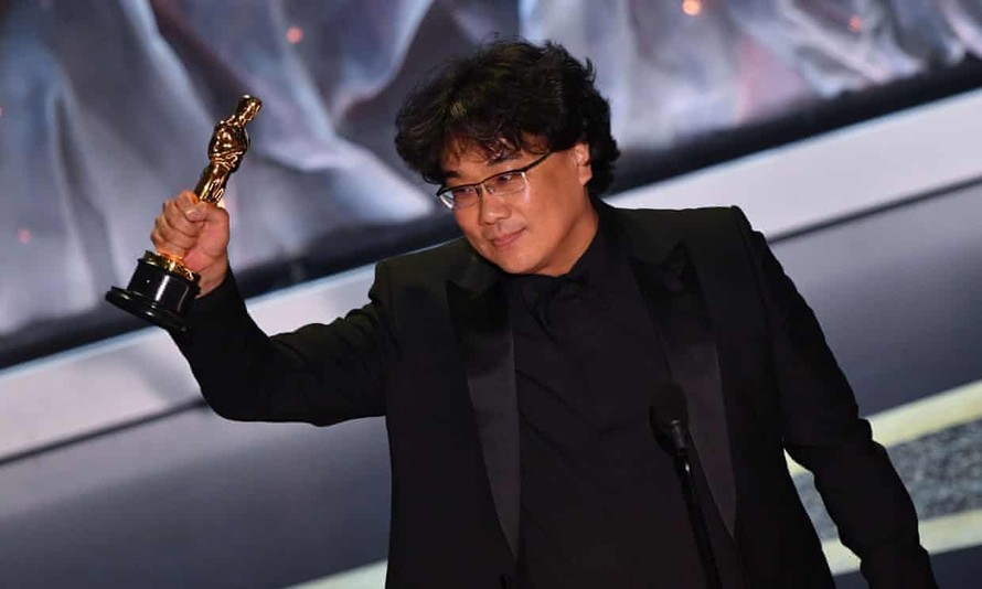 Đạo diễn Bong Joon-ho đoạt tượng vàng Oscar