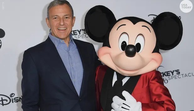 CEO kỳ cựu của Disney bất ngờ từ chức