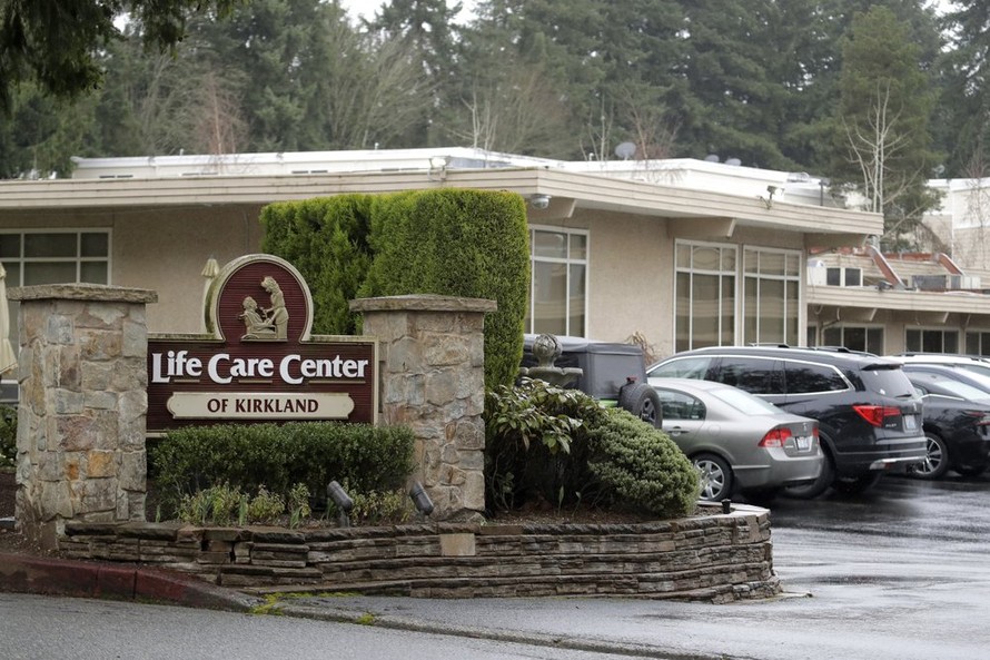 Trung tâm điều dưỡng Life Care Center - nơi có 4 người tử vong do Covid-19 tại Mỹ. Ảnh: AP