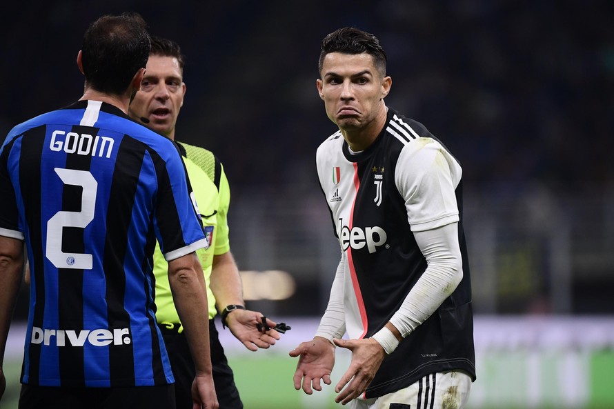 Các ngôi sao tại Serie A như Cristiano Ronaldo sẽ phải ngừng thi đấu tại Serie A do dịch bệnh. Ảnh: BR