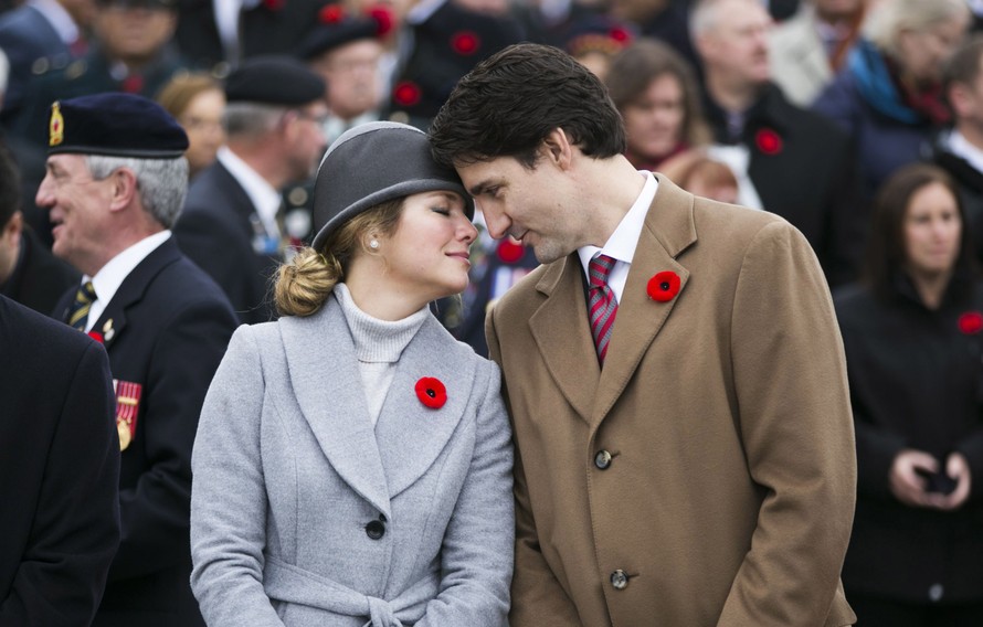 Vợ chồng Thủ tướng Canada tự động cách ly