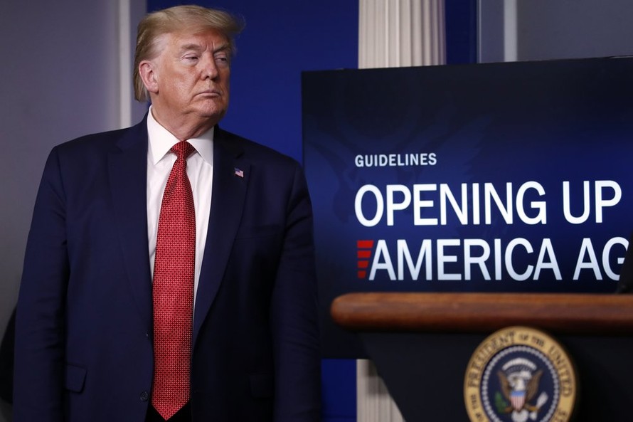Trump công bố quy trình mở cửa nền kinh tế Mỹ sau dịch bệnh